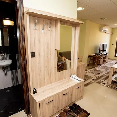 за гости пентагона Homestay