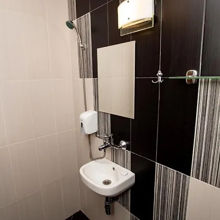 за гости пентагона Homestay *